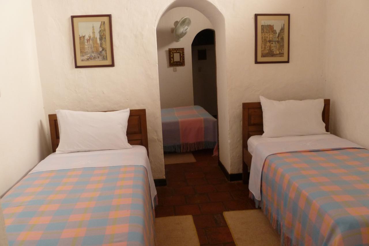 Hotel Mision Santa Barbara Rnt 4799 Barichara Exterior photo
